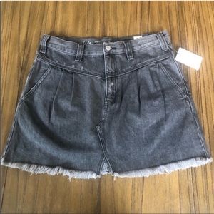 We The Free black pleated denim skirt size 30